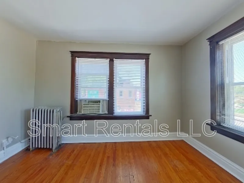 6326 Oakland Ave #3W