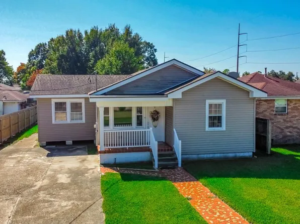 210 W Girod St, Chalmette, LA 70043