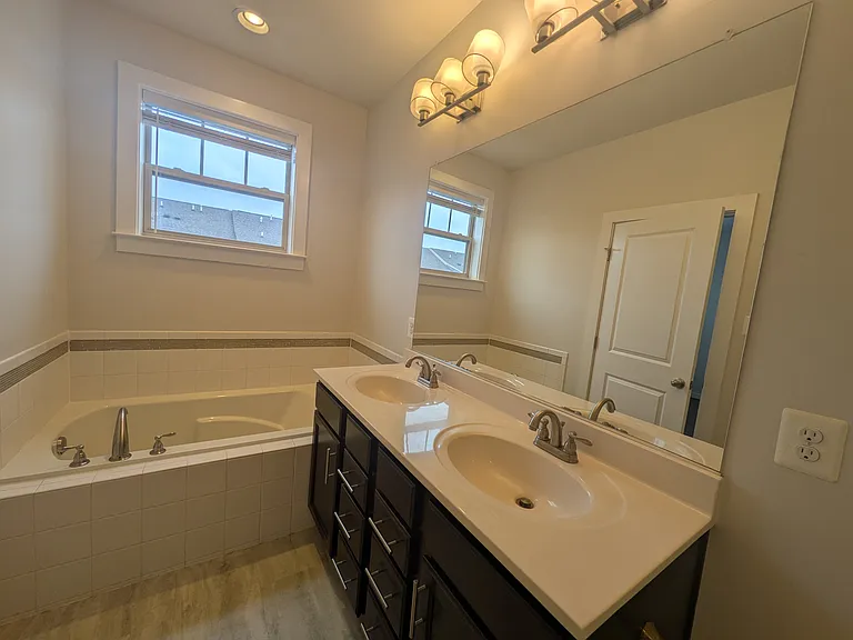 1121 Lawler Dr — Photo 19