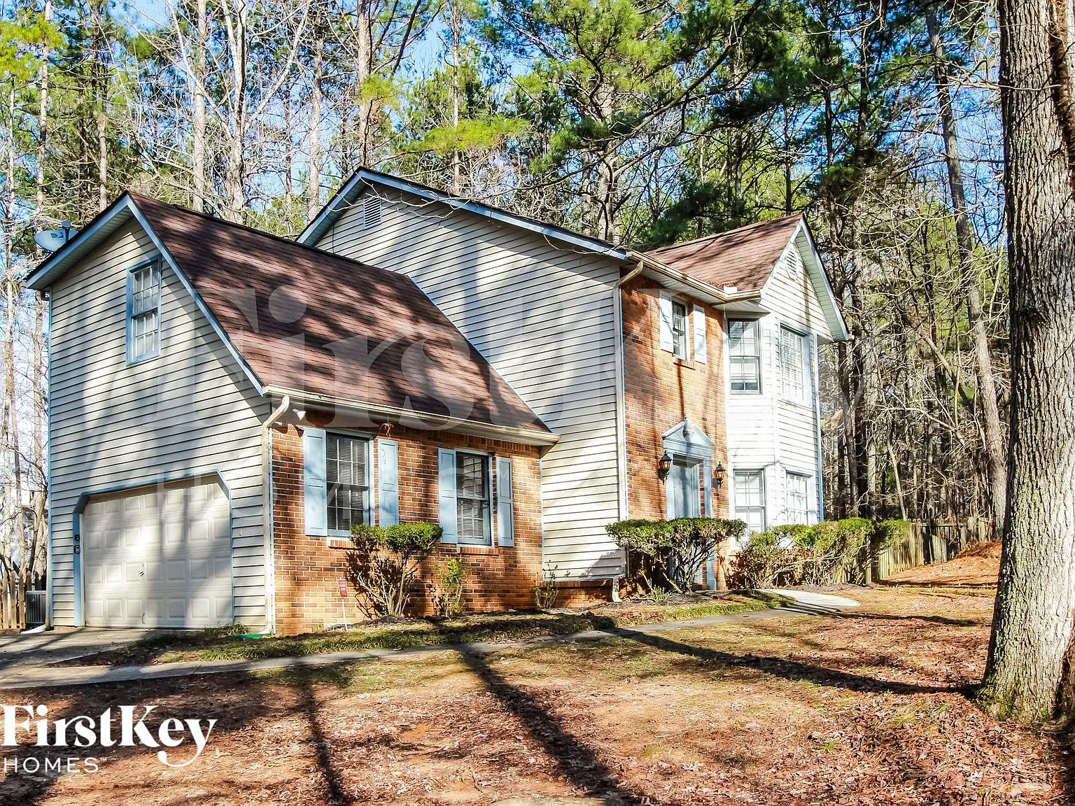 4 bed, 2.5 bath, 1954 sqft, $2,555 — Photo 3