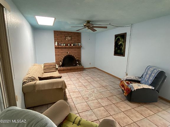 2nd image of 4180 W Plantation St