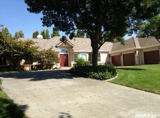 9824 Red Fox Dr, Oakdale, CA 95361