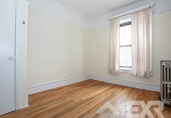 3rd image of 600 Park Pl #5LF