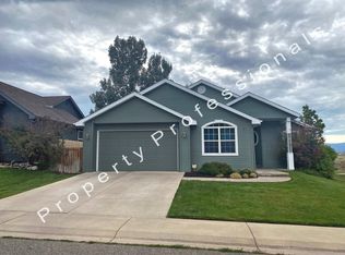 520 Birch Ct, Rifle, CO 81650
