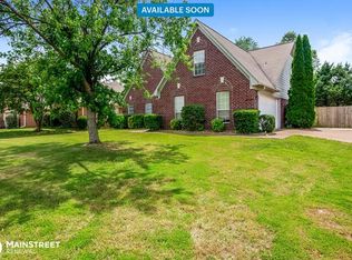 4451 Meadow Cliff Dr, Memphis, TN 38125