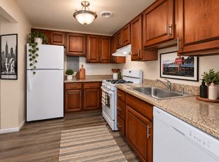 Heatherwood Apartments, Philadelphia, PA 19115