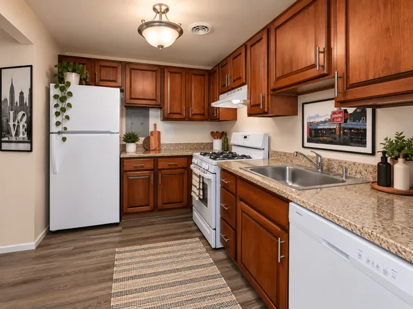 Heatherwood Apartments