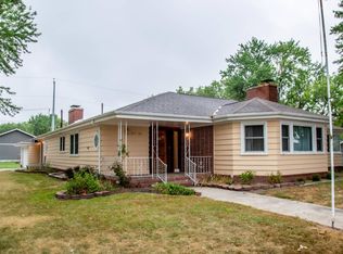 347 S 4th Ave, Burwell, NE 68823