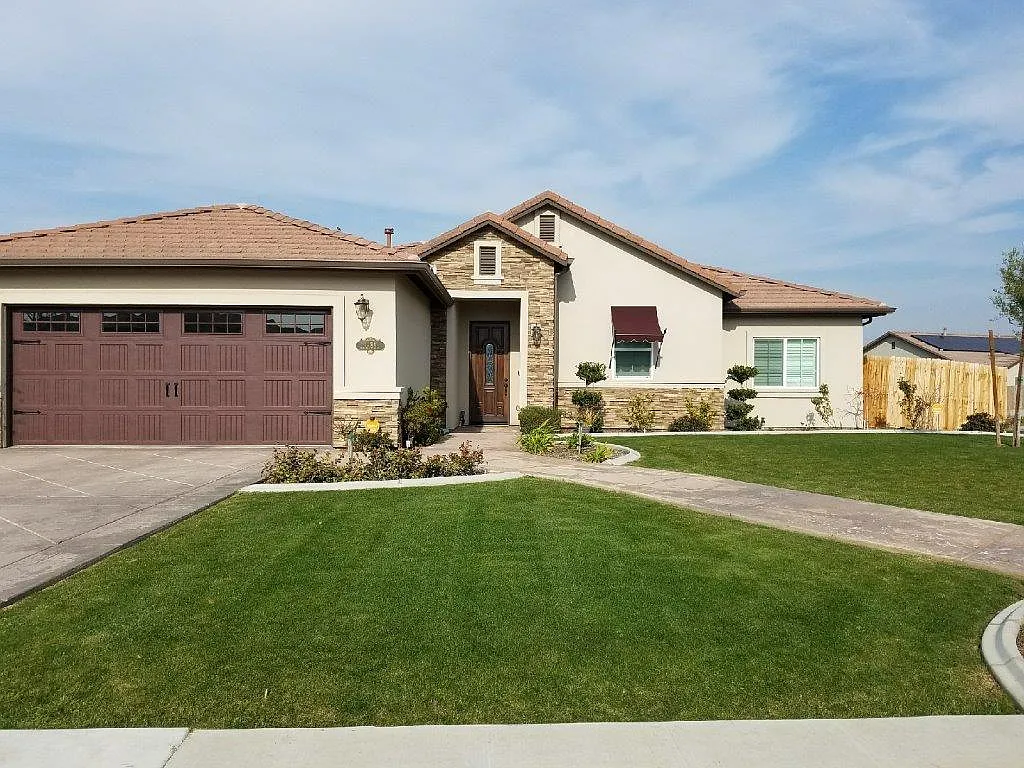 10316 Barbeau Peak Dr photo 1