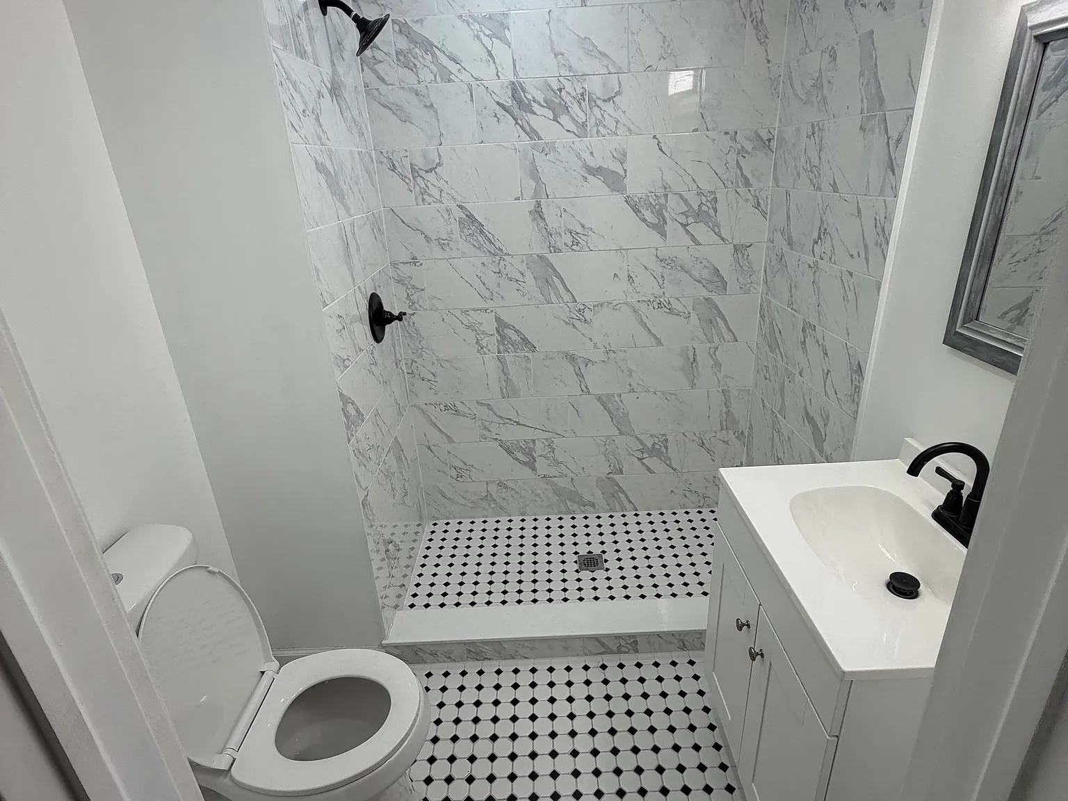 214 Morewood Ave — Photo 4