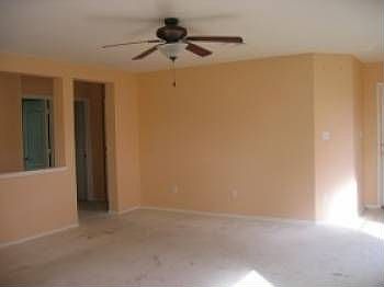 4th image of 4203 Kings Canyon Dr