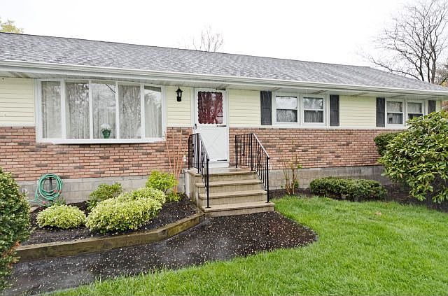 1st image of 18 Gingham Ave