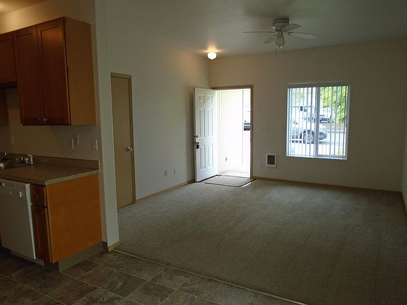 3rd image of 965 Church St