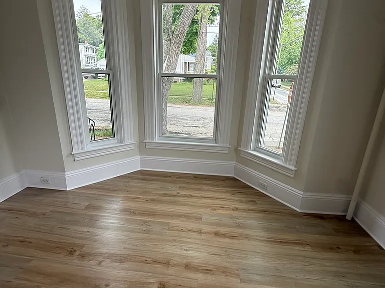 592 Belmont St #1 — Photo 10