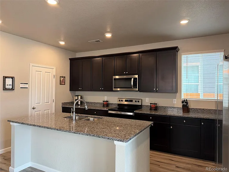 2764 Simpre Way — Photo 6