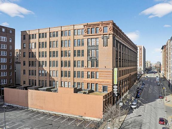 2nd image of 1520 Washington Ave #504