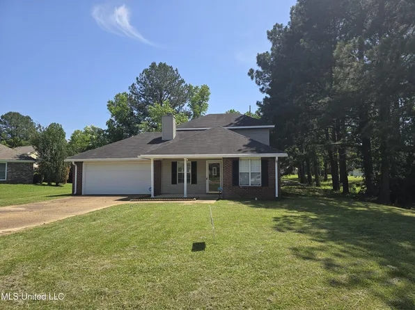 2108 Glennhaven Ct, Byram, MS 39272