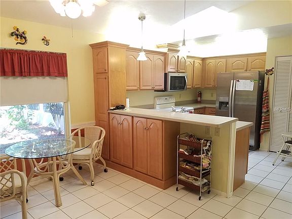 5th image of 5508 Garden Lakes Oak