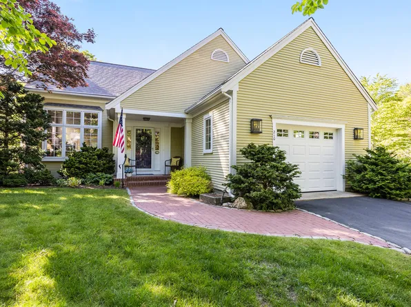 210 Olde Homestead Drive, Marstons Mills, MA 02648