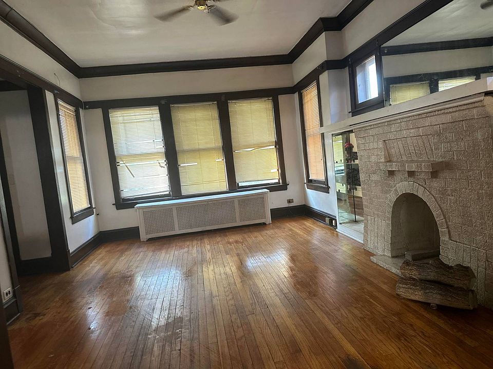 2nd image of 5107 W Crystal St