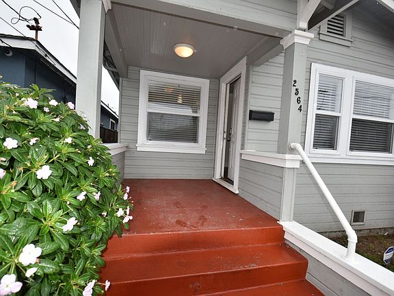 3rd image of 2564 Downer Ave