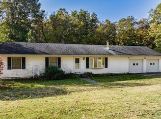 11656 Carbondale Rd, Nelsonville, OH 45764