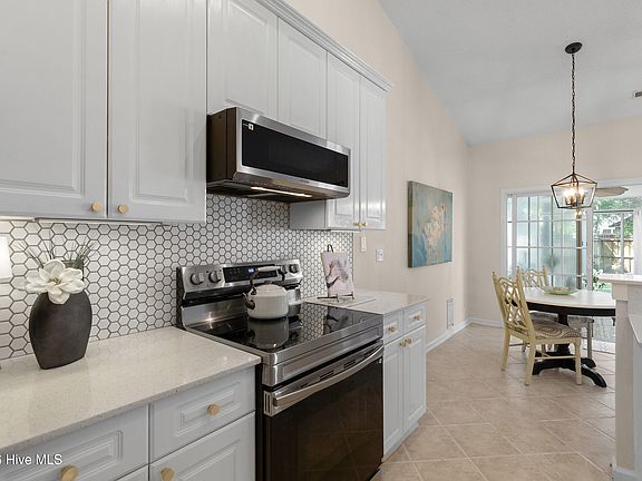 4th image of 1007 Maplechase Drive SE