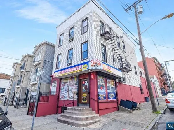 357 Randolph Ave, Jersey City, NJ 07304