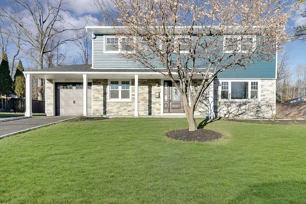 9 Stanford Ave photo 1