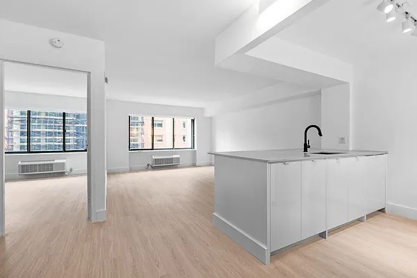 Rented by Greystar | media 1