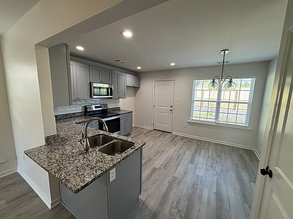 5th image of 1308 W 52nd St