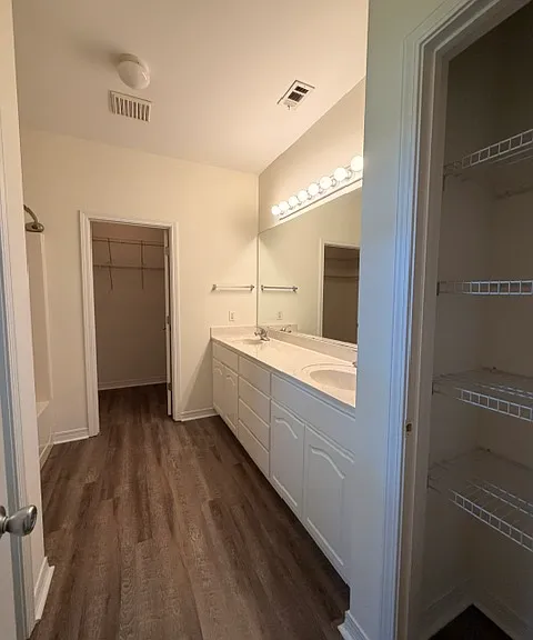 34 Las Roblas Grande Dr — Photo 11