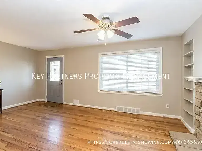 4931 W 72nd Ter — Photo 3