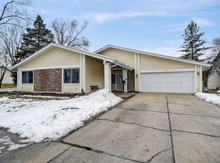 1117 Arlington Ct, Hanover Park, IL 60133