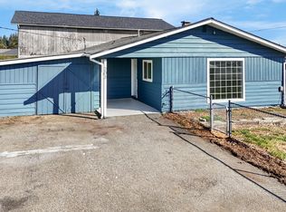 203 Centre St N, Rainier, WA 98576