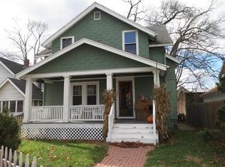 46 Lawndale St, Springfield, MA 01108