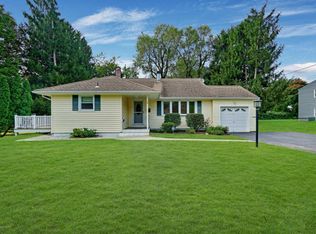 15 Rosalie Ave, Lincroft, NJ 07738