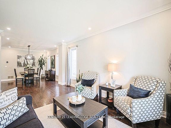 4th image of 204 Ivy Jay Cres