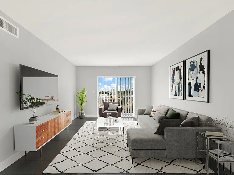 Manor Court Apartments — Photo 6