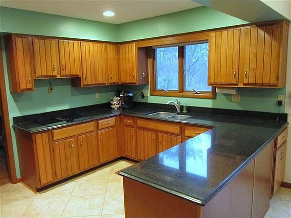 2nd image of 510 White Oak Dr