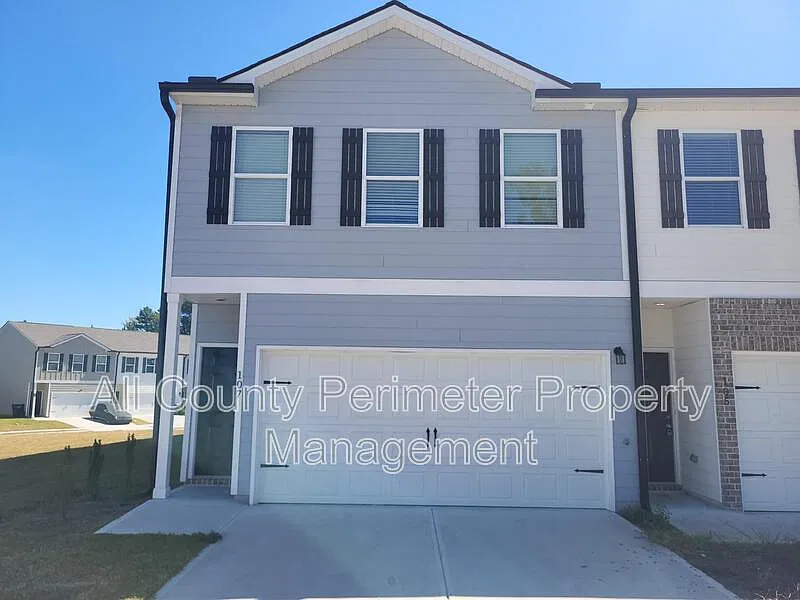 3 bed, 2.5 bath, 1665 sqft, $1,650 — Photo 1