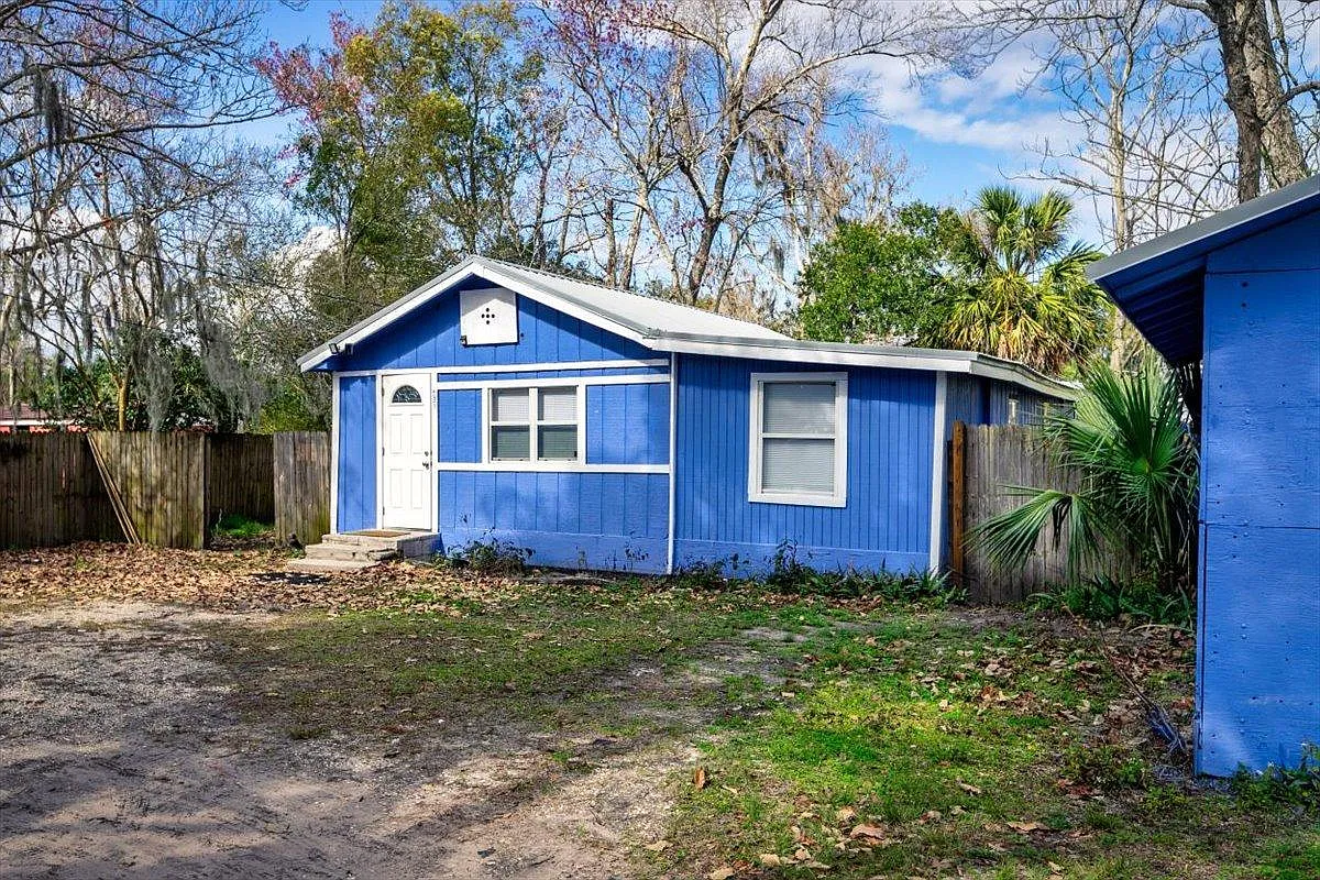531 New Berlin Rd — Photo 3