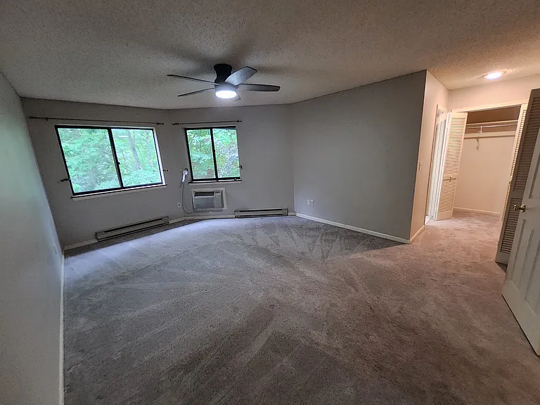 58 Meadowlark Ln — Photo 15