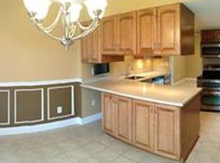 1022B Brixton Ct, Sterling, VA 20164