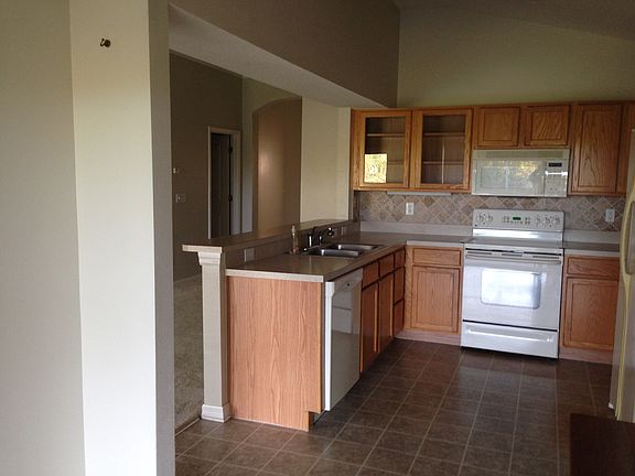 4th image of 7550 Kinnow Ct