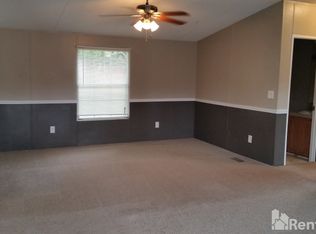 145 Rampart Ln, Fayetteville, GA 30214