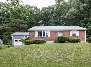 27 Livingstone Ln, Waltham, MA 02453