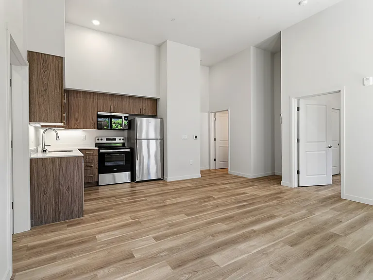 Evergreen Peak Apartments — Photo 68