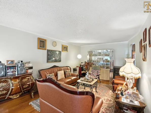 1226 East 51st Street image 2 of 29