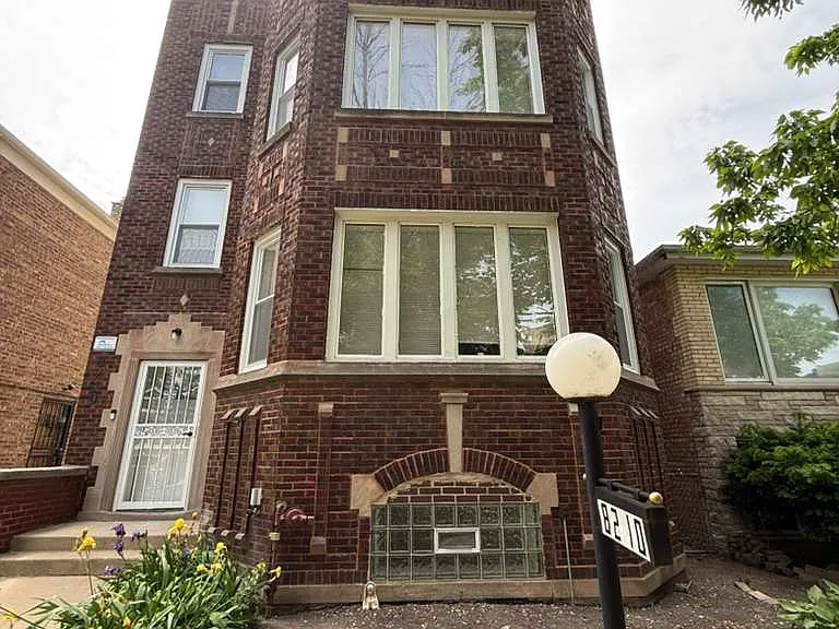 8210 S Marshfield Ave #1 — Photo 14